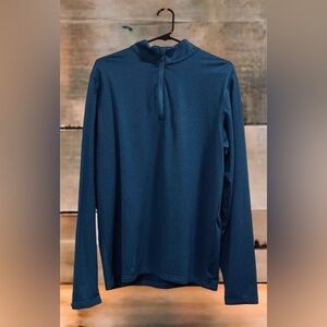 Men’s Tsla fleece lined quarter zip pullover.